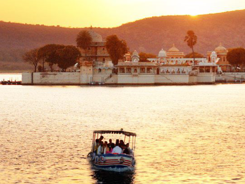 Lake Pichola Boat Ride